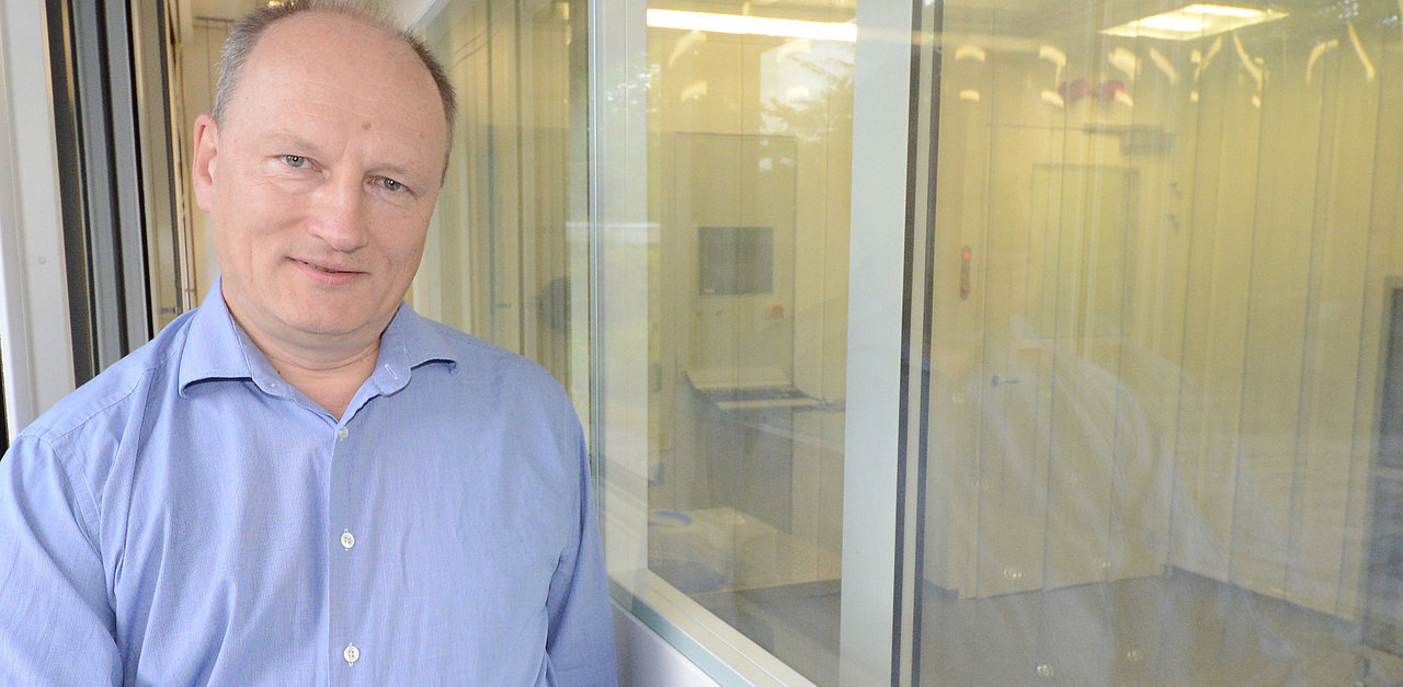 Picture of the News article Multilayer coatings design award for Michael Trubetskov